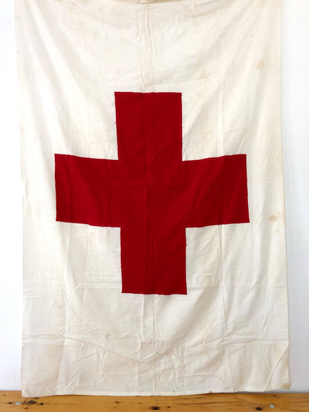 VINTAGE MEDIC FLAG #10