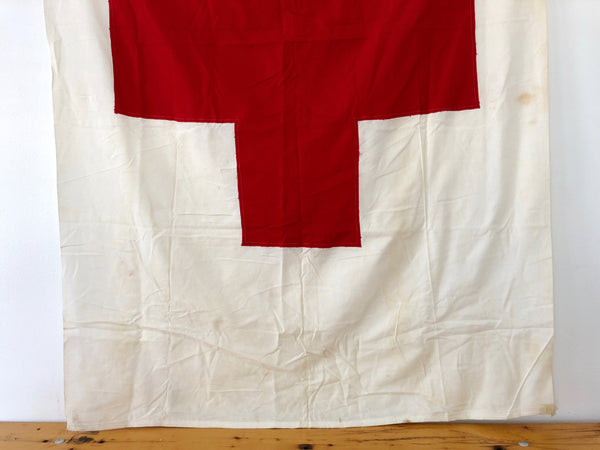 VINTAGE MEDIC FLAG #10