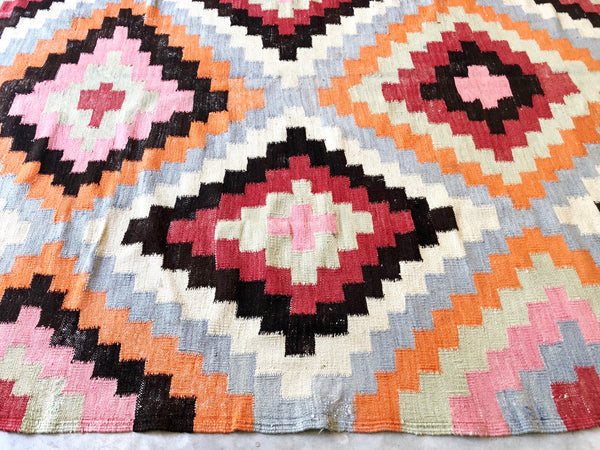 VINTAGE KILIM RUG "CATHIE"