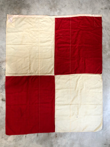 VINTAGE NAUTICAL SIGNAL FLAG "U”