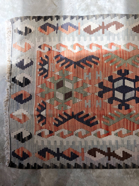 VINTAGE KILIM RUNNER "DAUNA"