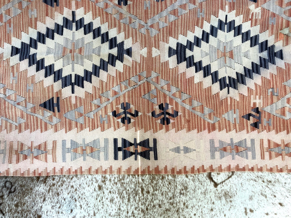 VINTAGE KILIM RUG "SHANNON"