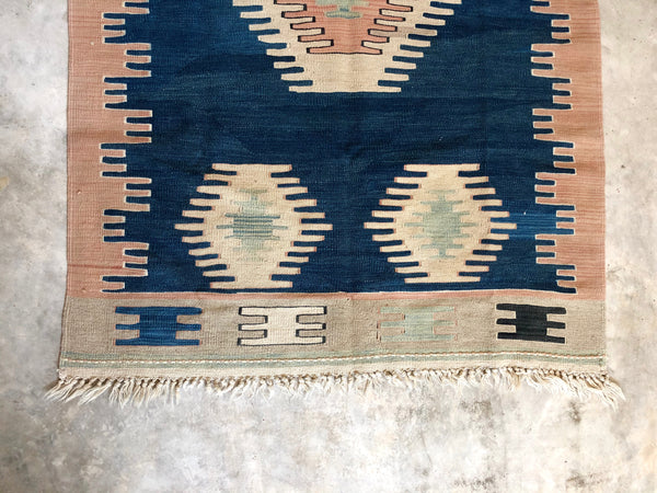 VINTAGE KILIM RUG "ALANA"