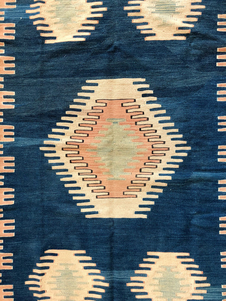 VINTAGE KILIM RUG "ALANA"