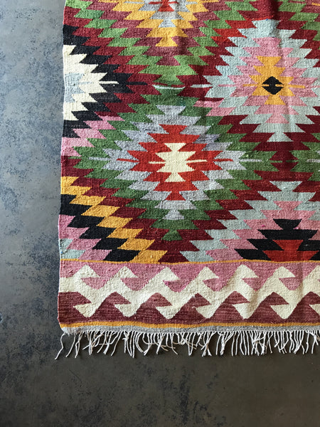 VINTAGE KILIM RUG "THE EMILY"
