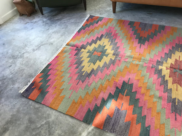VINTAGE KILIM RUG "KYLIE"