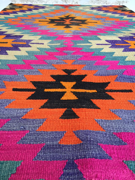 KILIM RUG