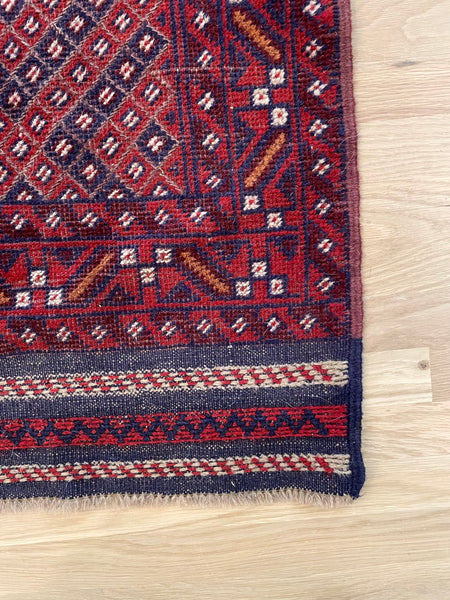 VINTAGE KILIM RUNNER "CLASSY"