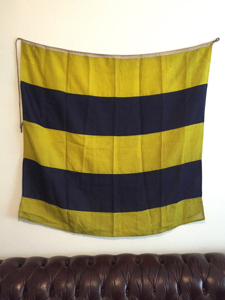 VINTAGE NAUTICAL SIGNAL FLAG "G"