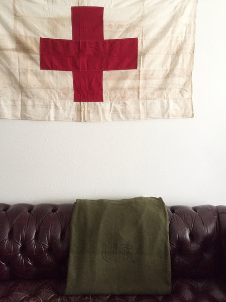 VINTAGE ARMY BLANKET