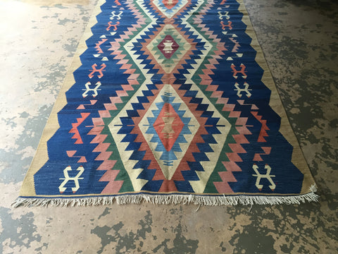 KILIM RUG