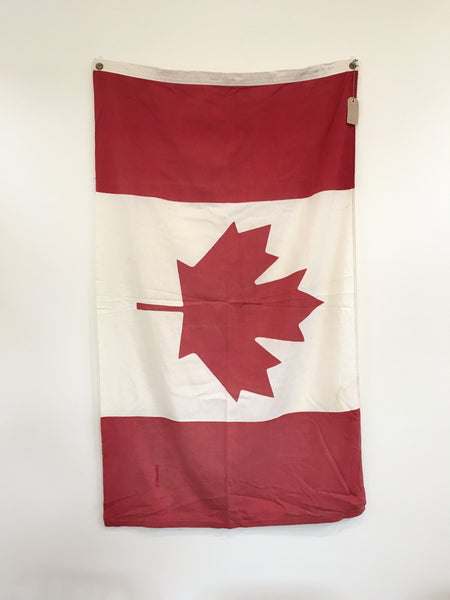 VINTAGE CANADIAN FLAG