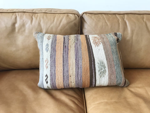 KILIM PILLOW "WYNONA"