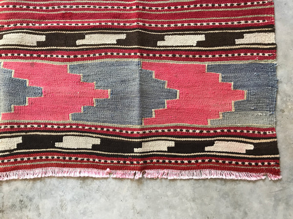 VINTAGE WOOL KILIM RUG "ALYSA"