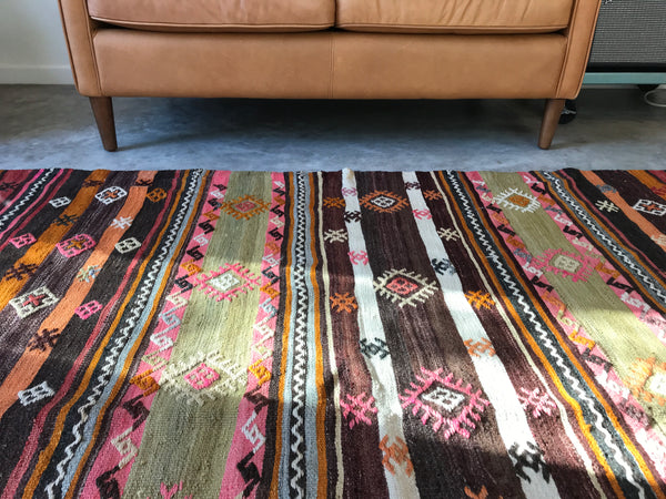 VINTAGE WOOL KILIM RUG "SHELLEY"