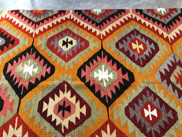 VINTAGE KILIM RUG "KAREN"