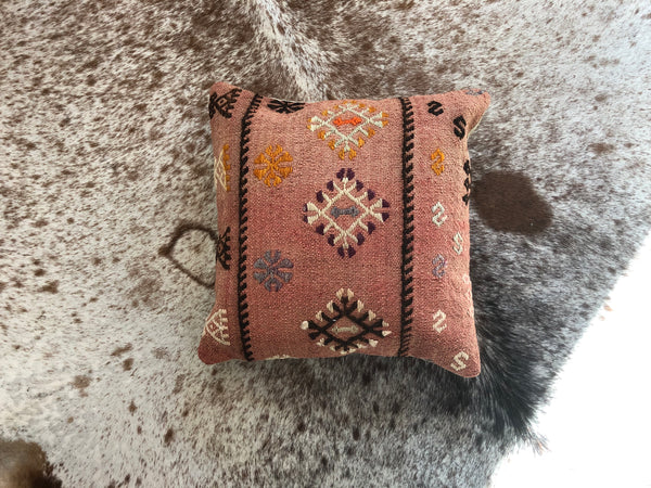 KILIM PILLOW “ISABELLA"