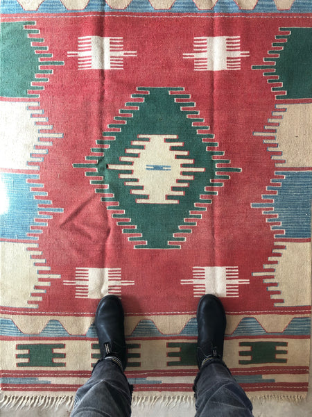 VINTAGE KILIM RUG "MRS. CLAUSE”