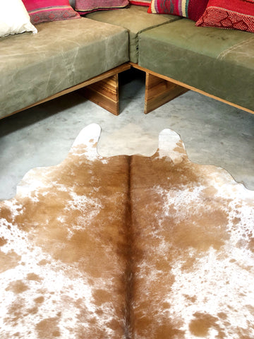 WHITE & BROWN DAPPLE COWHIDE RUG