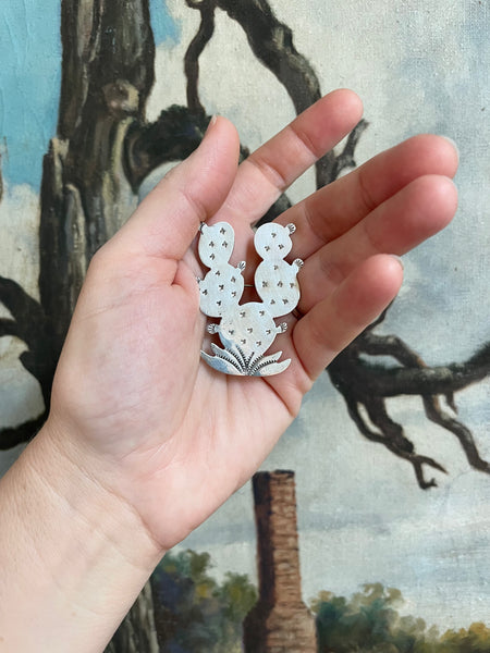 VINTAGE PRICKLY PEAR BROOCH