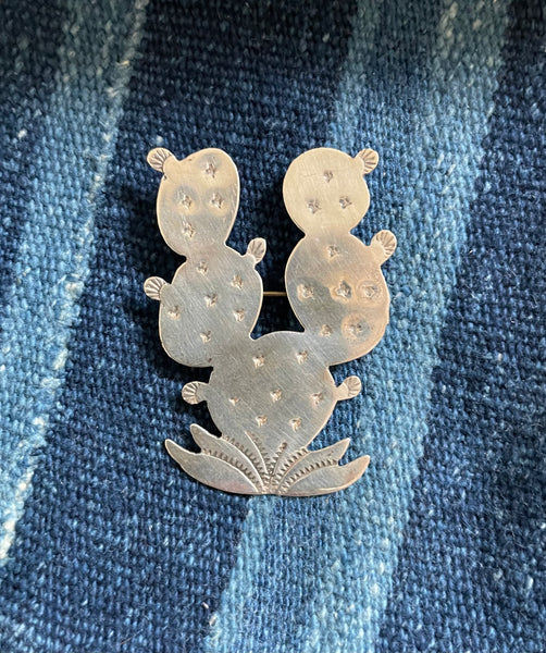 VINTAGE PRICKLY PEAR BROOCH